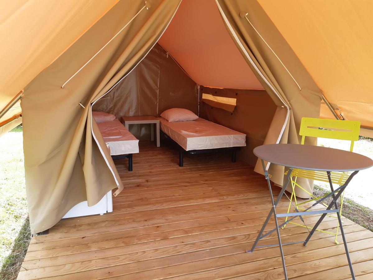 Camping De La Miniere ฟอร์ฌ-เล-โซ ภายนอก รูปภาพ